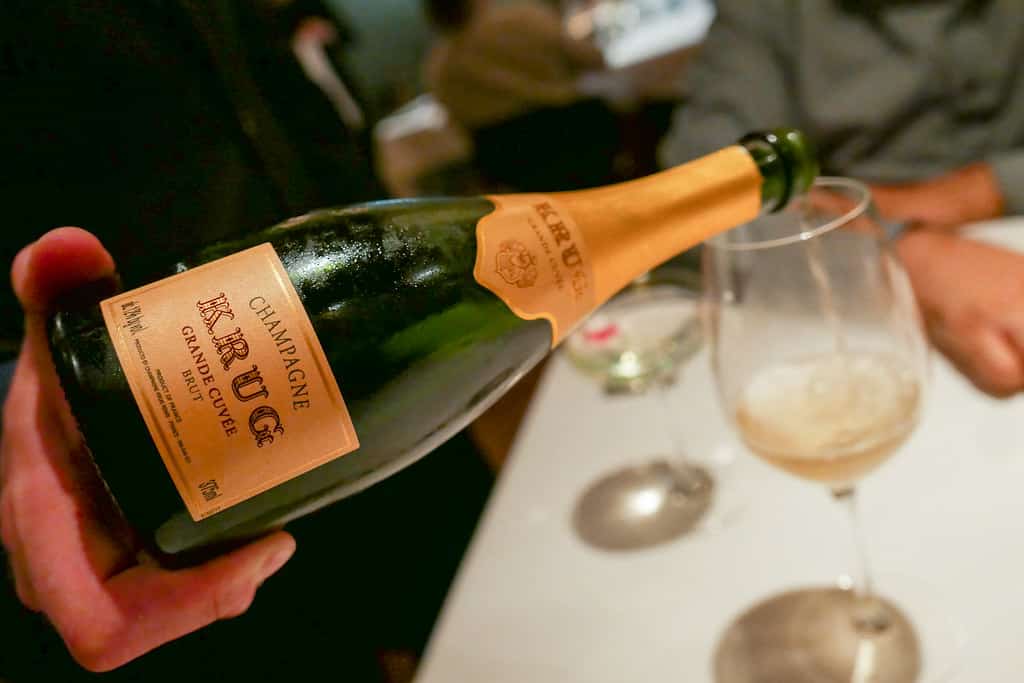 Les 10 Meilleurs Champagnes (pour les Grandes Occasions)