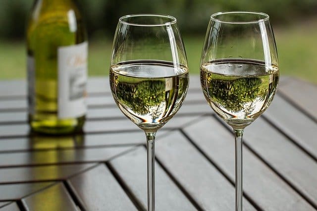 6 Vins Blancs Pour Vous Aider à Comprendre le Vin Blanc